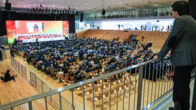 Dois dias, uma dúzia de reivindicações: estas são as exigências dos municípios ao Governo